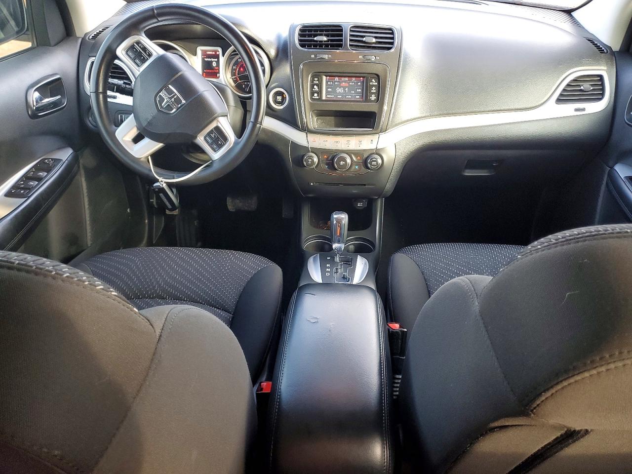 2015 DODGE JOURNEY SXT photo 8