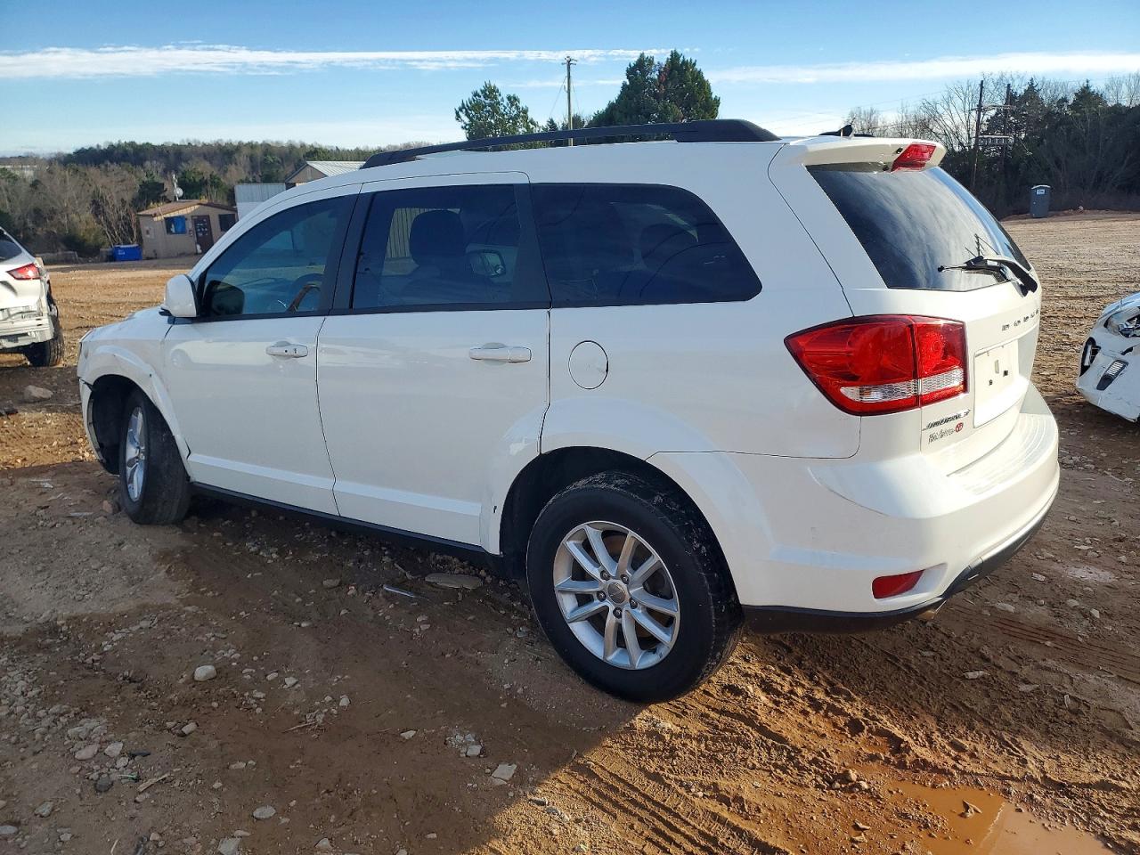 2015 DODGE JOURNEY SXT photo 2