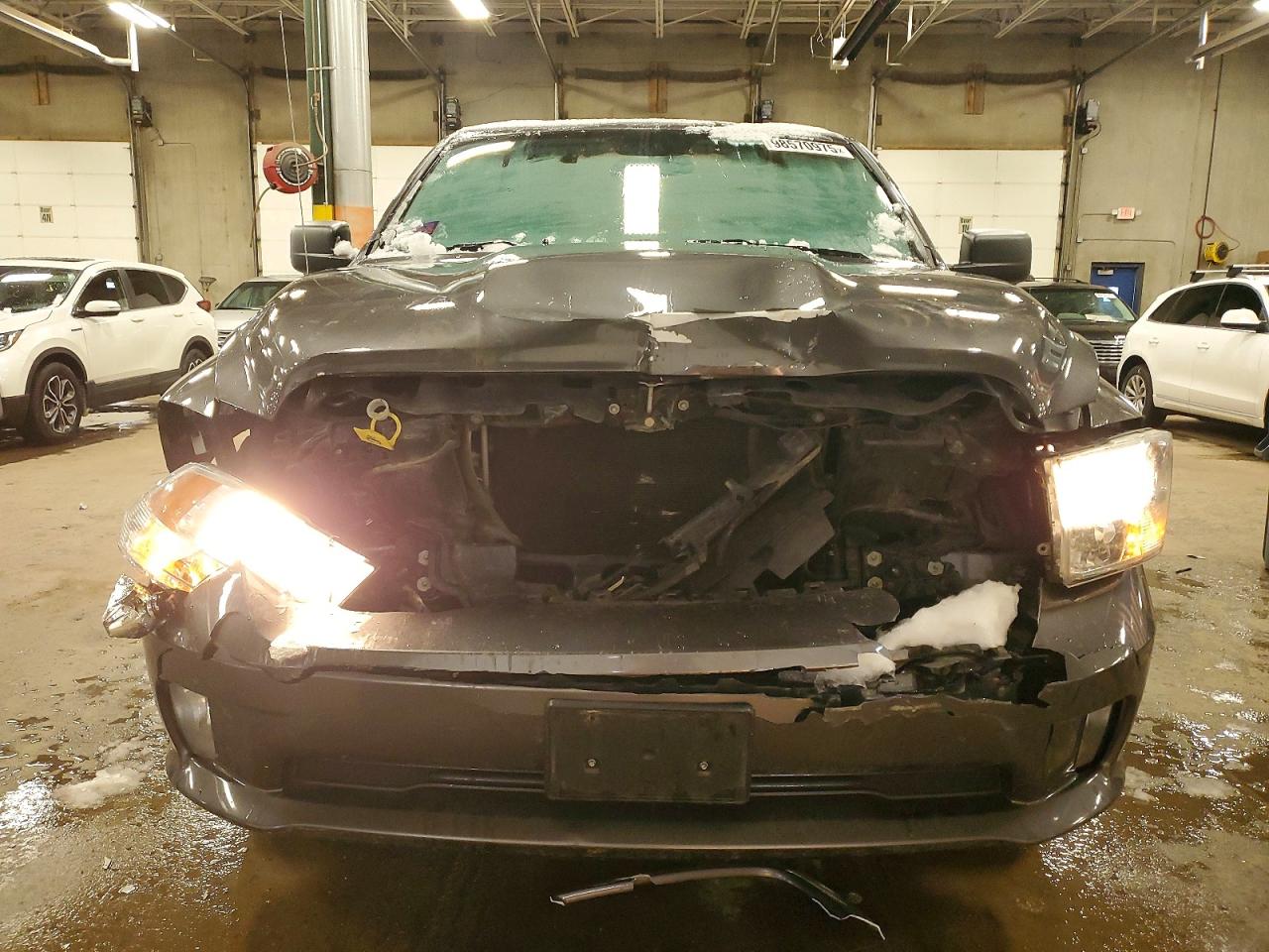 2017 RAM 1500 ST photo 5