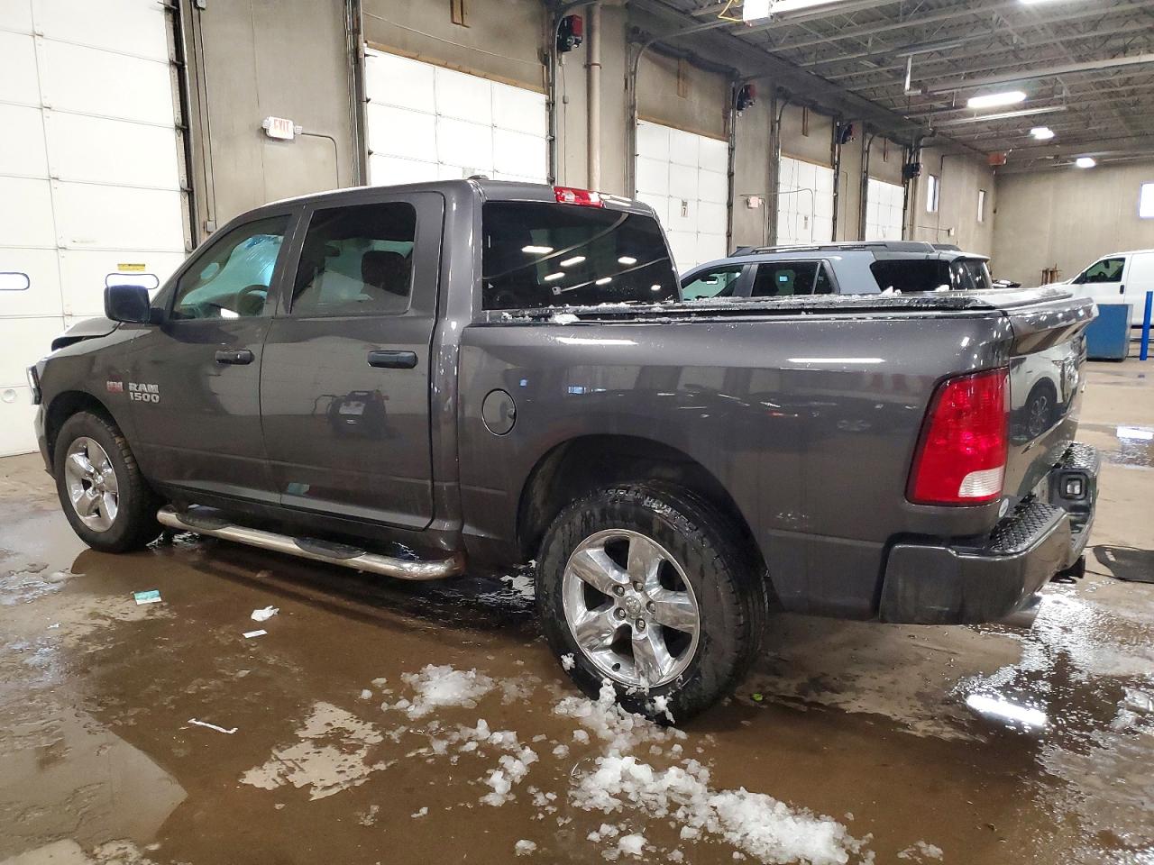 2017 RAM 1500 ST photo 2
