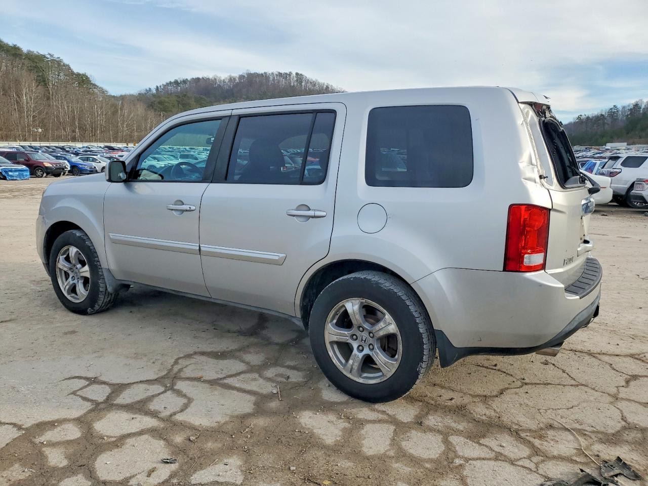 2012 HONDA PILOT EX photo 2