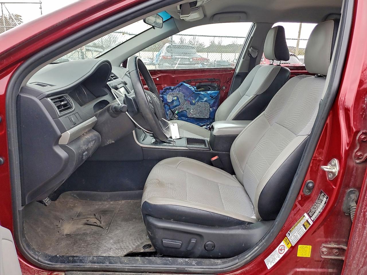 2017 TOYOTA CAMRY LE photo 7