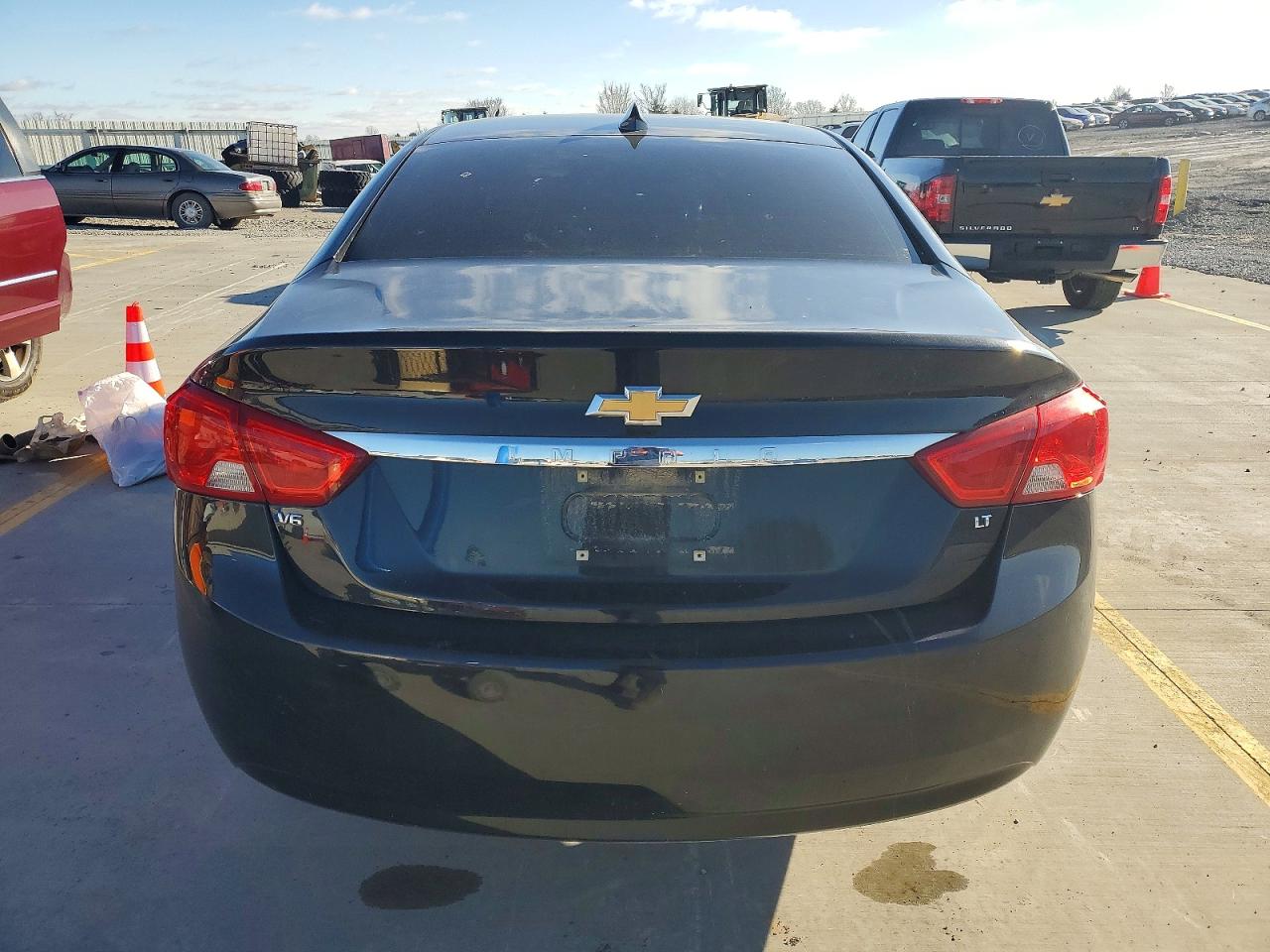 2018 CHEVROLET IMPALA LT photo 6
