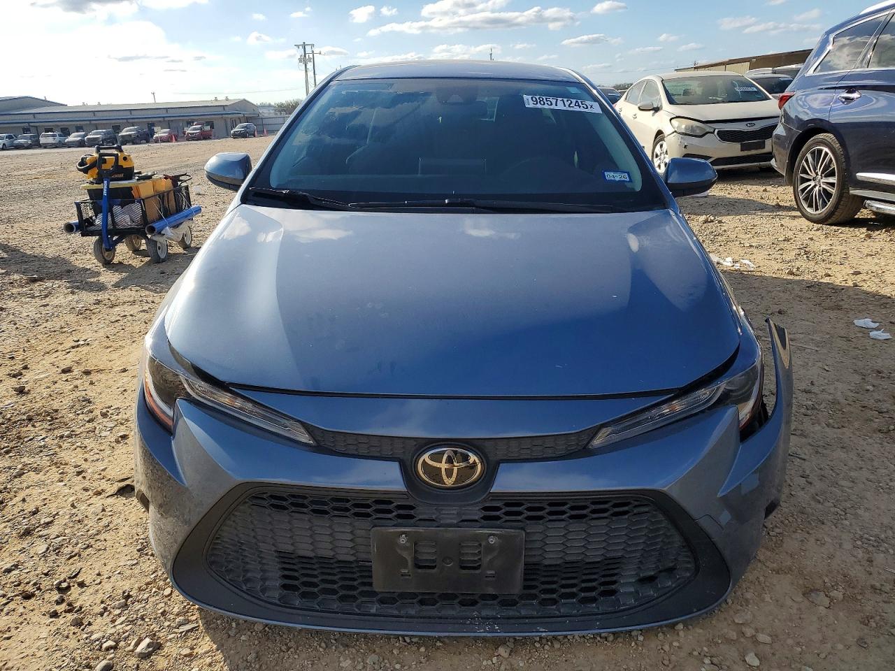 2020 TOYOTA COROLLA LE photo 5