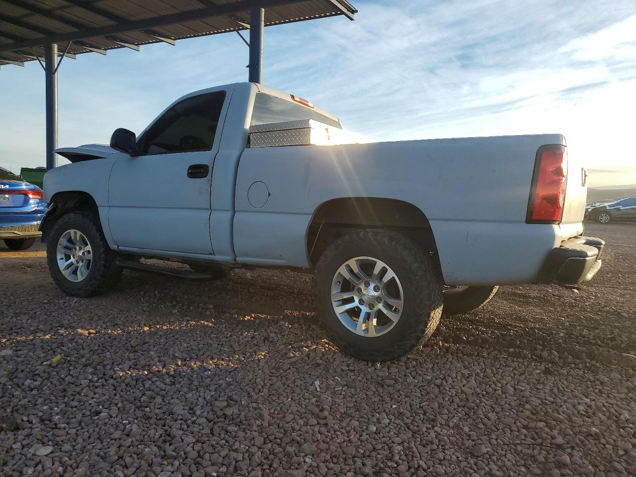 2007 CHEVROLET SILVERADO K1500 CLASSIC photo 2