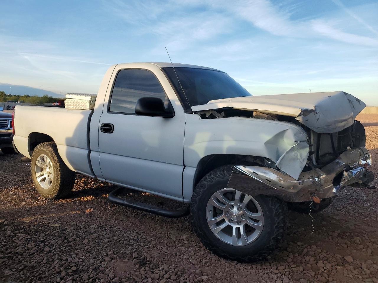 2007 CHEVROLET SILVERADO K1500 CLASSIC photo 4