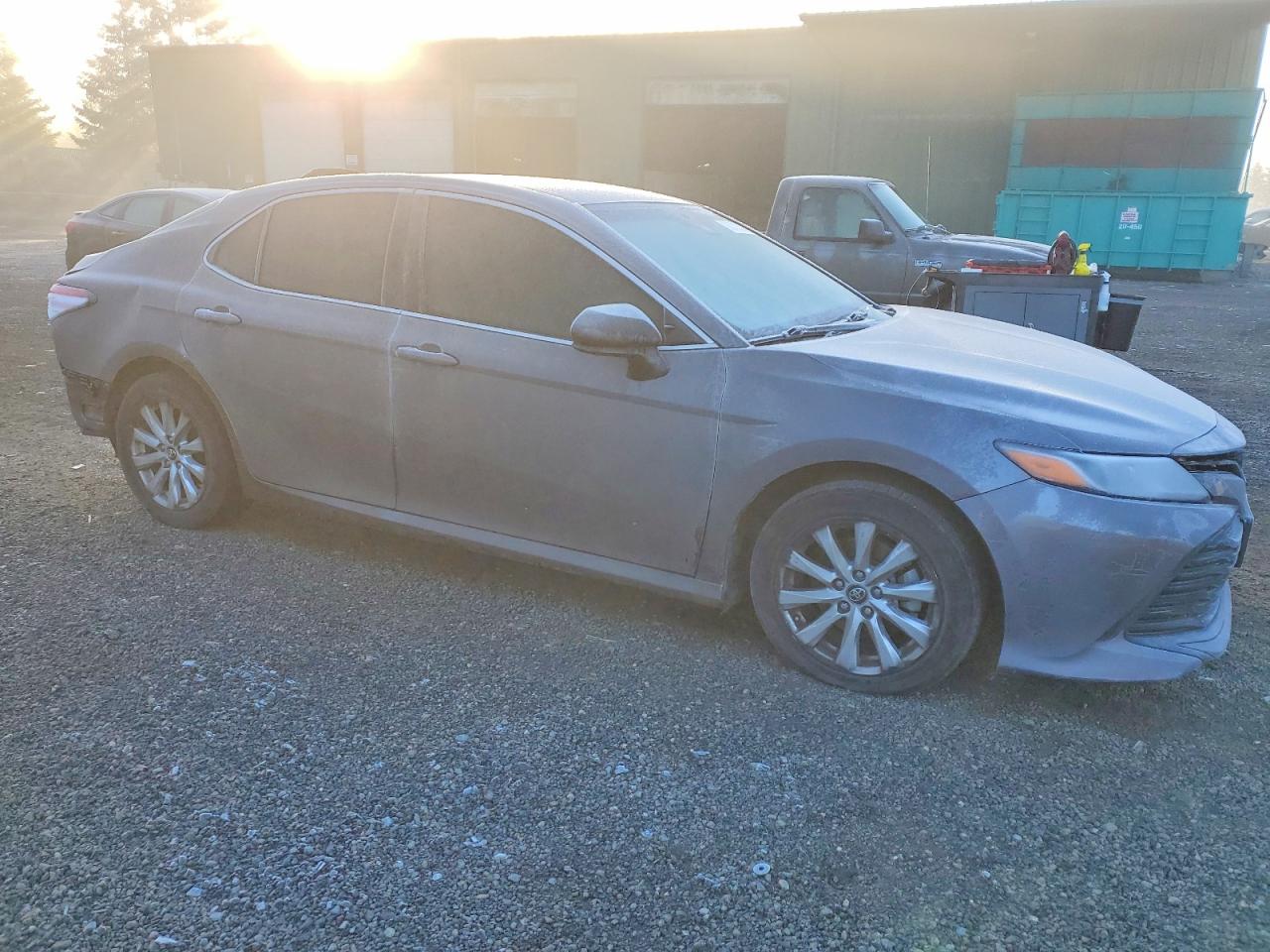 2018 TOYOTA CAMRY L photo 4