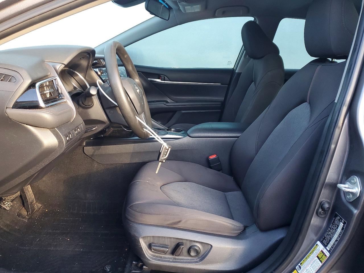 2018 TOYOTA CAMRY L photo 7