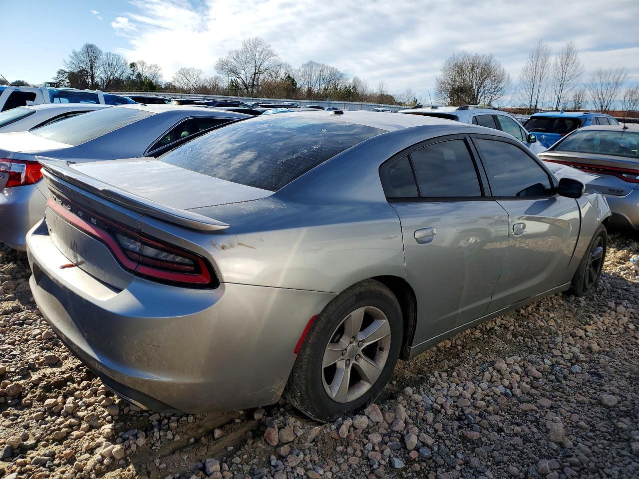 2015 DODGE CHARGER SE photo 3