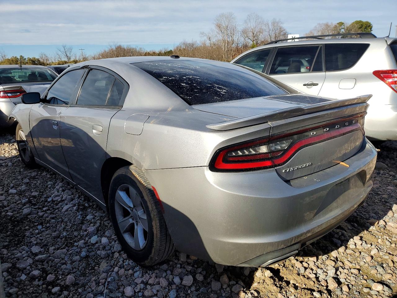 2015 DODGE CHARGER SE photo 2