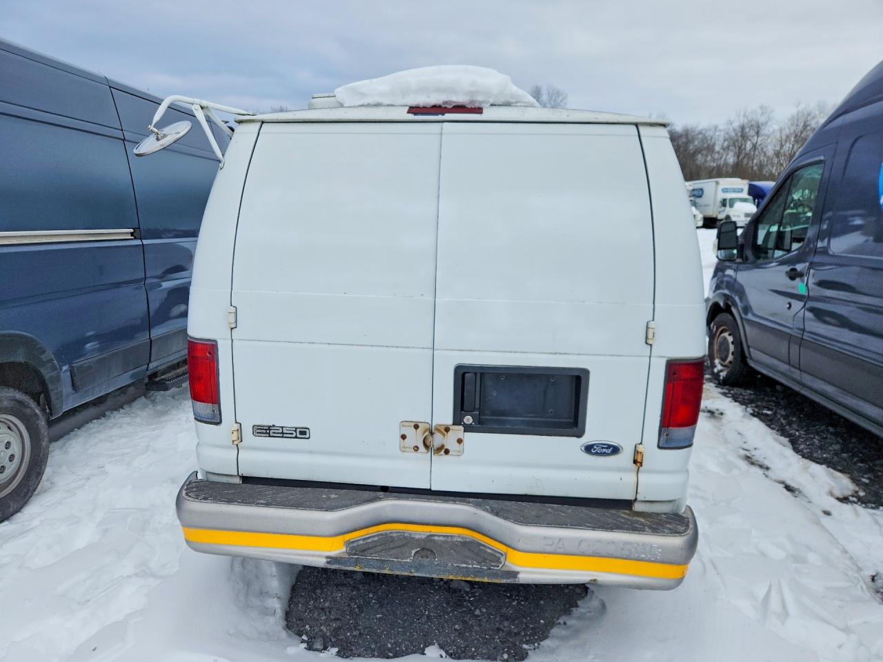 2003 FORD ECONOLINE E250 VAN photo 6