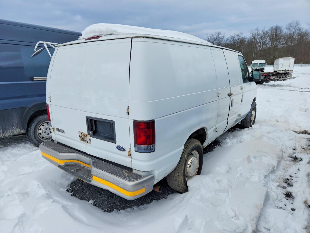 2003 FORD ECONOLINE E250 VAN photo 3