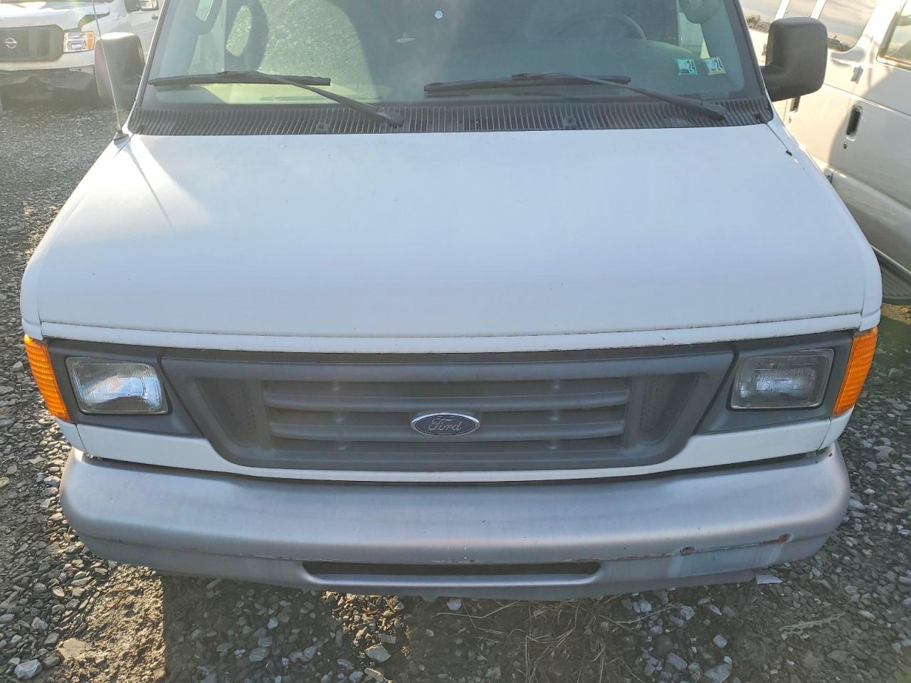 2003 FORD ECONOLINE E250 VAN photo 12