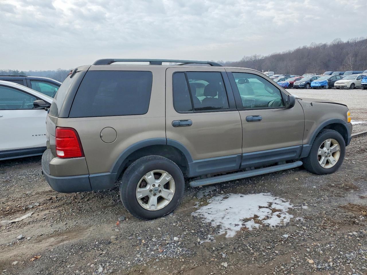 2003 FORD EXPLORER XLT photo 3