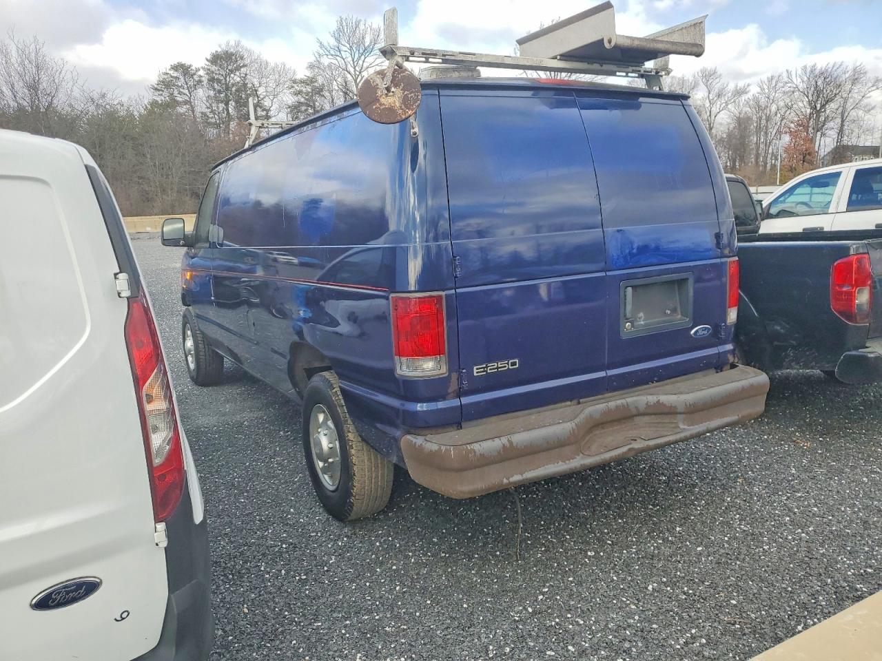 2005 FORD ECONOLINE E250 VAN photo 3