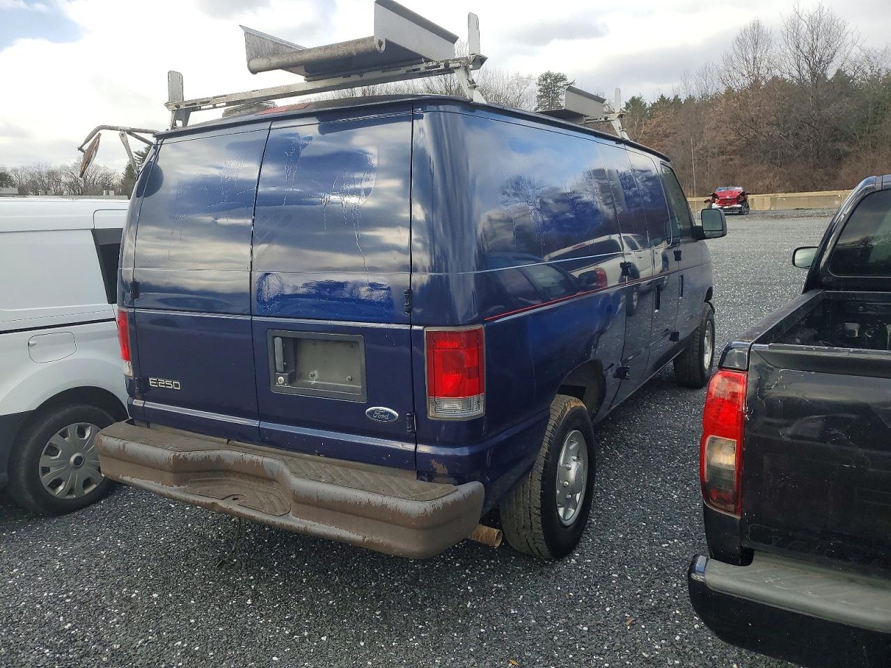 2005 FORD ECONOLINE E250 VAN photo 5