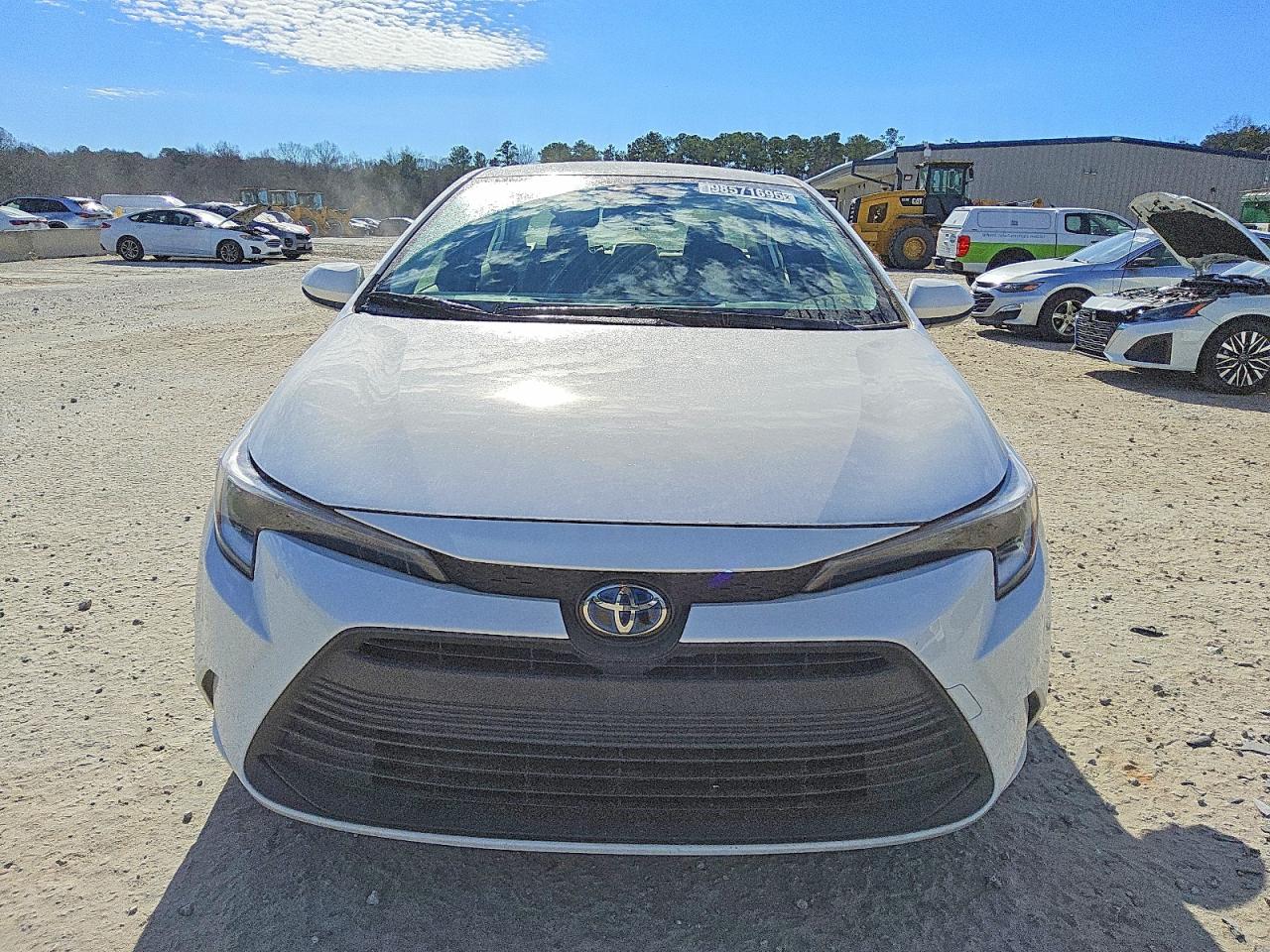 2024 TOYOTA COROLLA LE photo 5