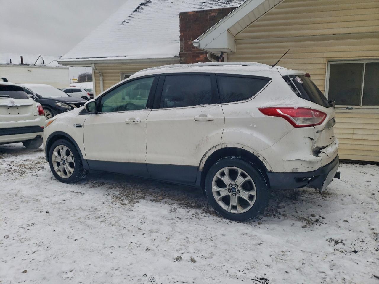 2016 FORD ESCAPE TITANIUM photo 2