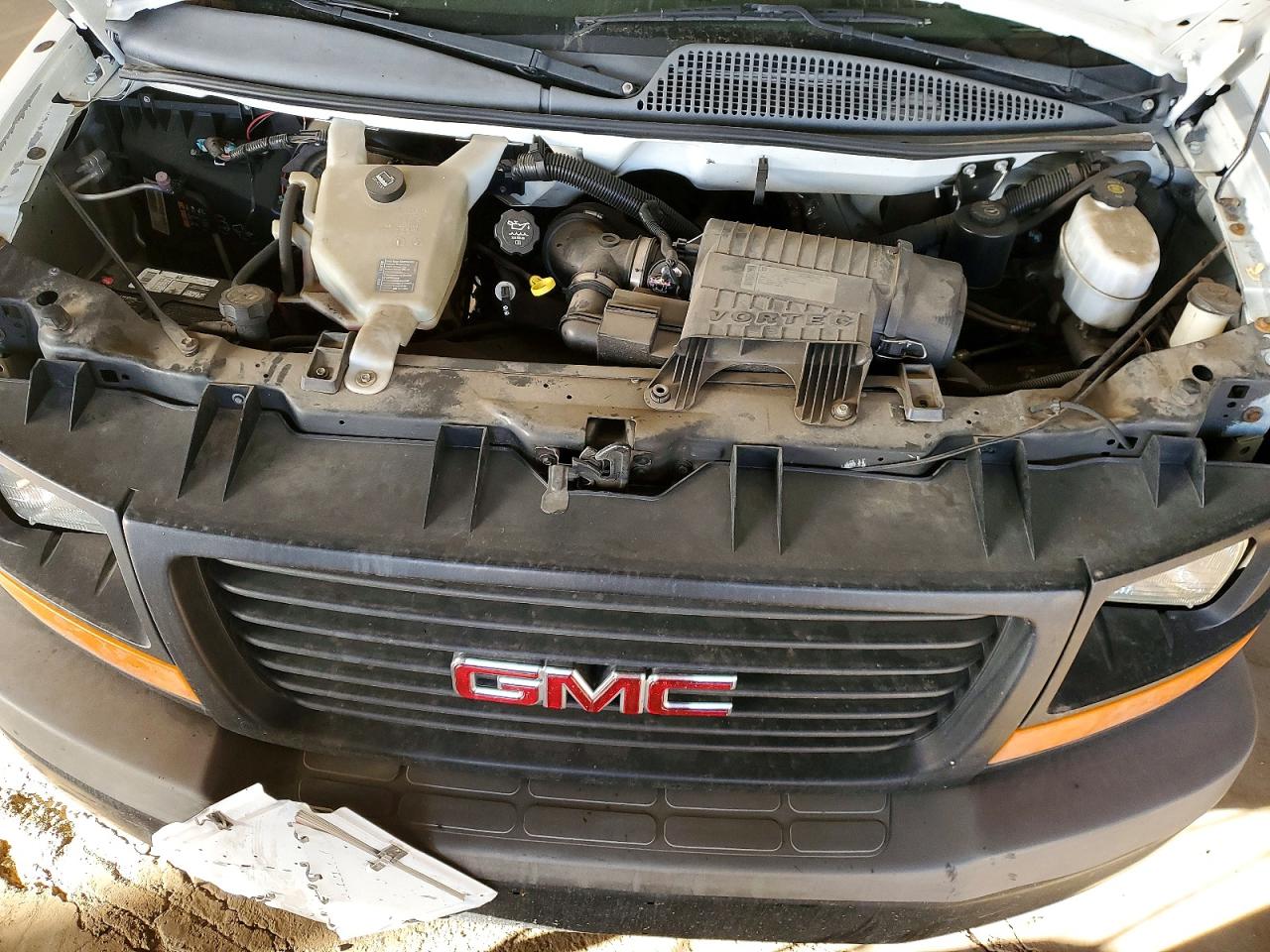 2012 GMC SAVANA G2500 photo 21