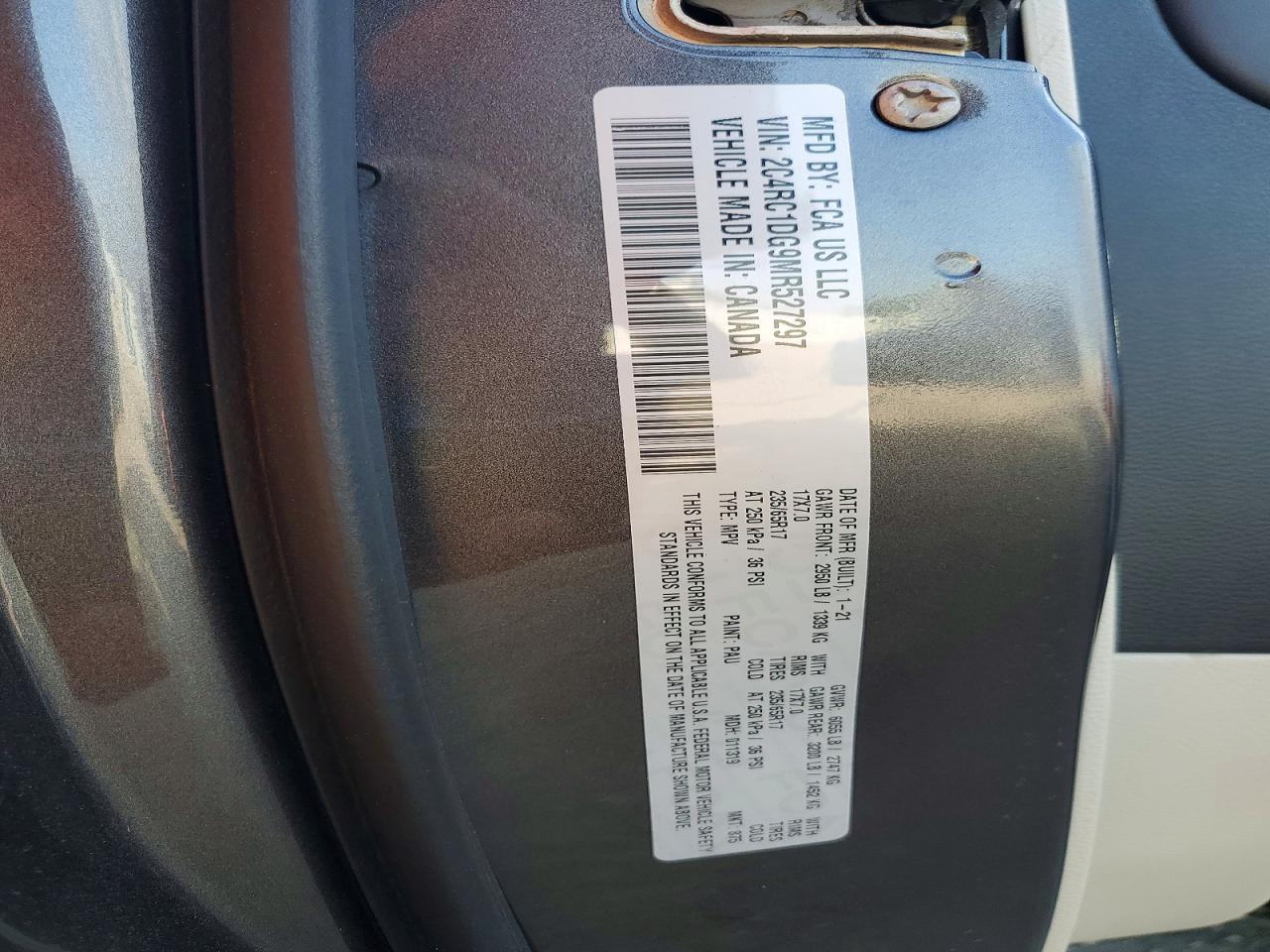 2021 CHRYSLER VOYAGER LXI photo 13
