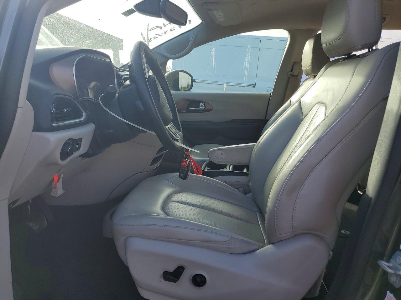 2021 CHRYSLER VOYAGER LXI photo 7
