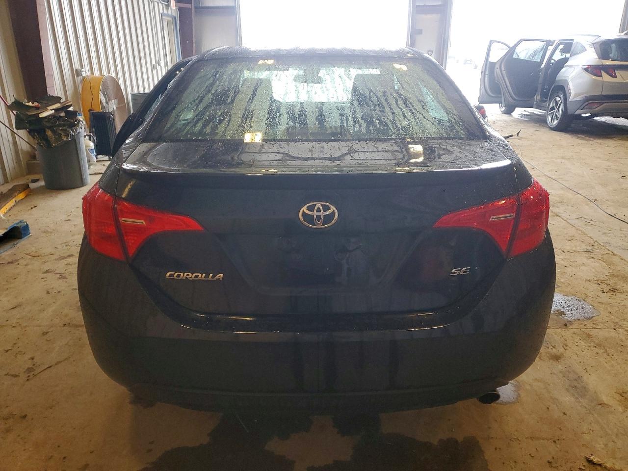 2017 TOYOTA COROLLA L photo 6