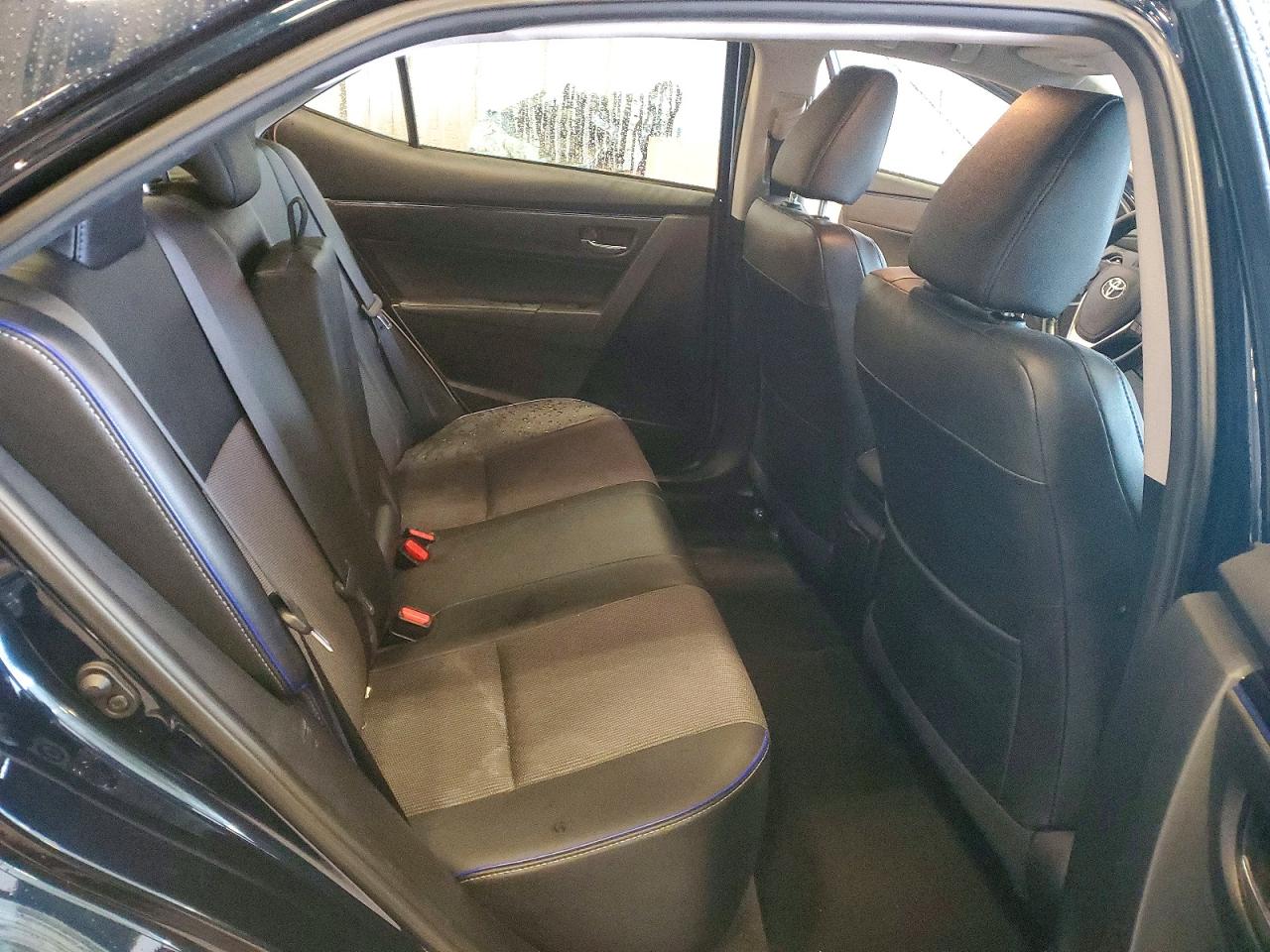 2017 TOYOTA COROLLA L photo 10