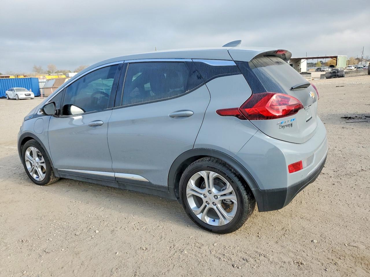 2020 CHEVROLET BOLT EV LT photo 2