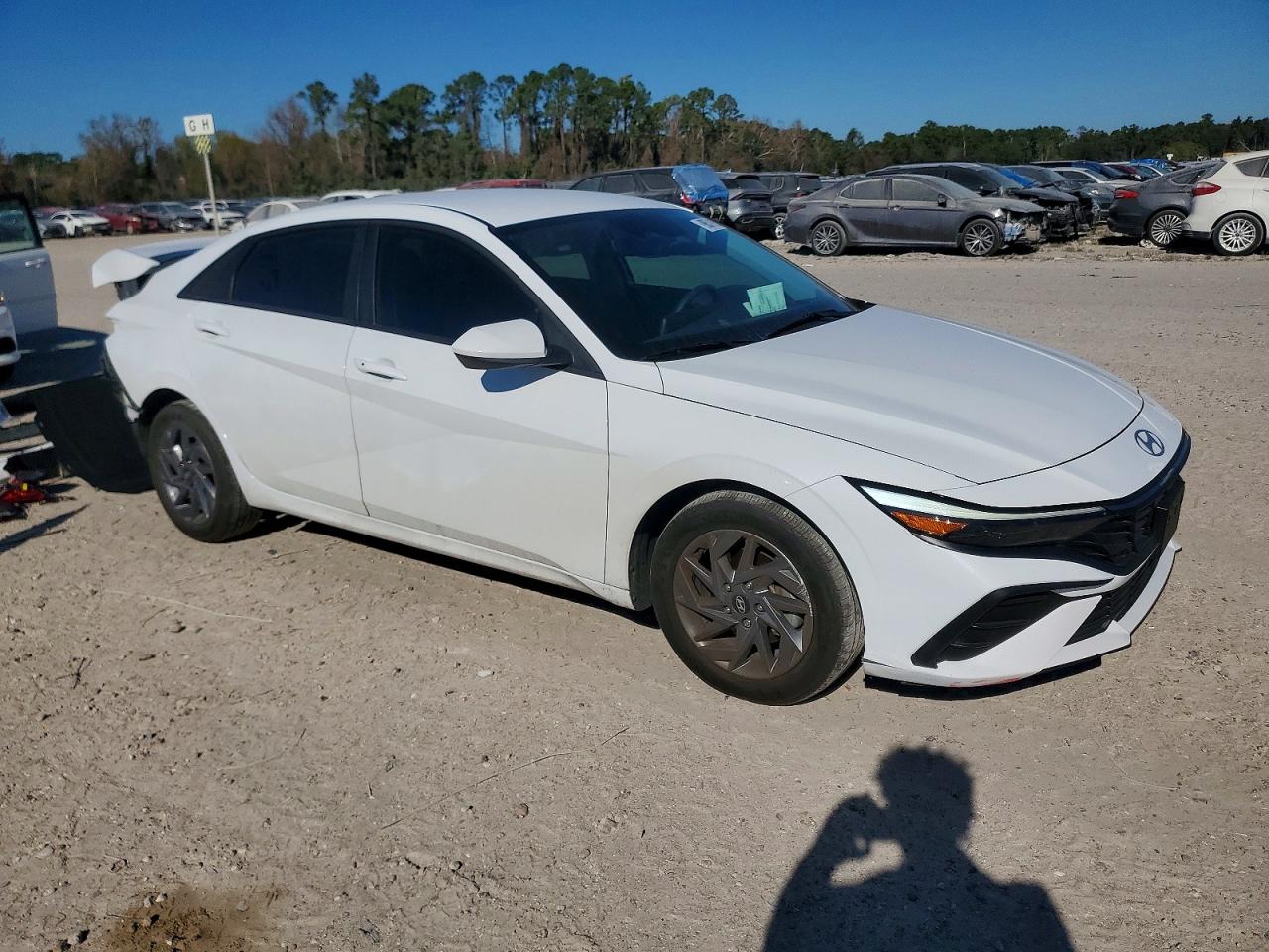 2024 HYUNDAI ELANTRA SEL photo 4