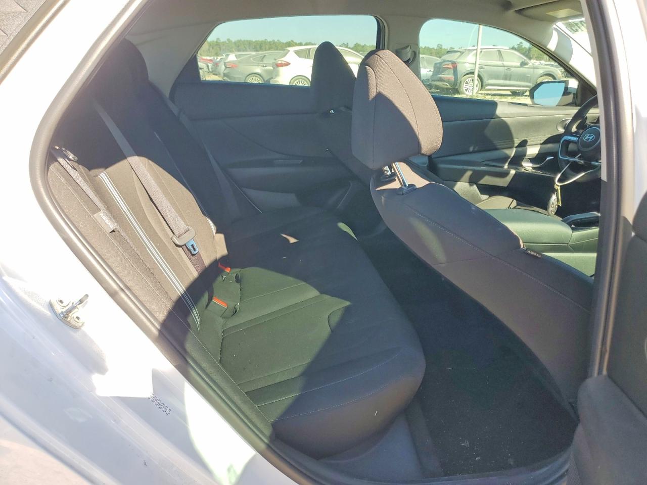 2024 HYUNDAI ELANTRA SEL photo 10