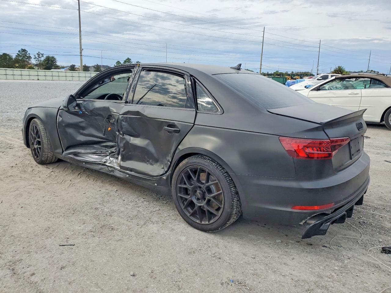 2018 AUDI S4 PREMIUM PLUS photo 2