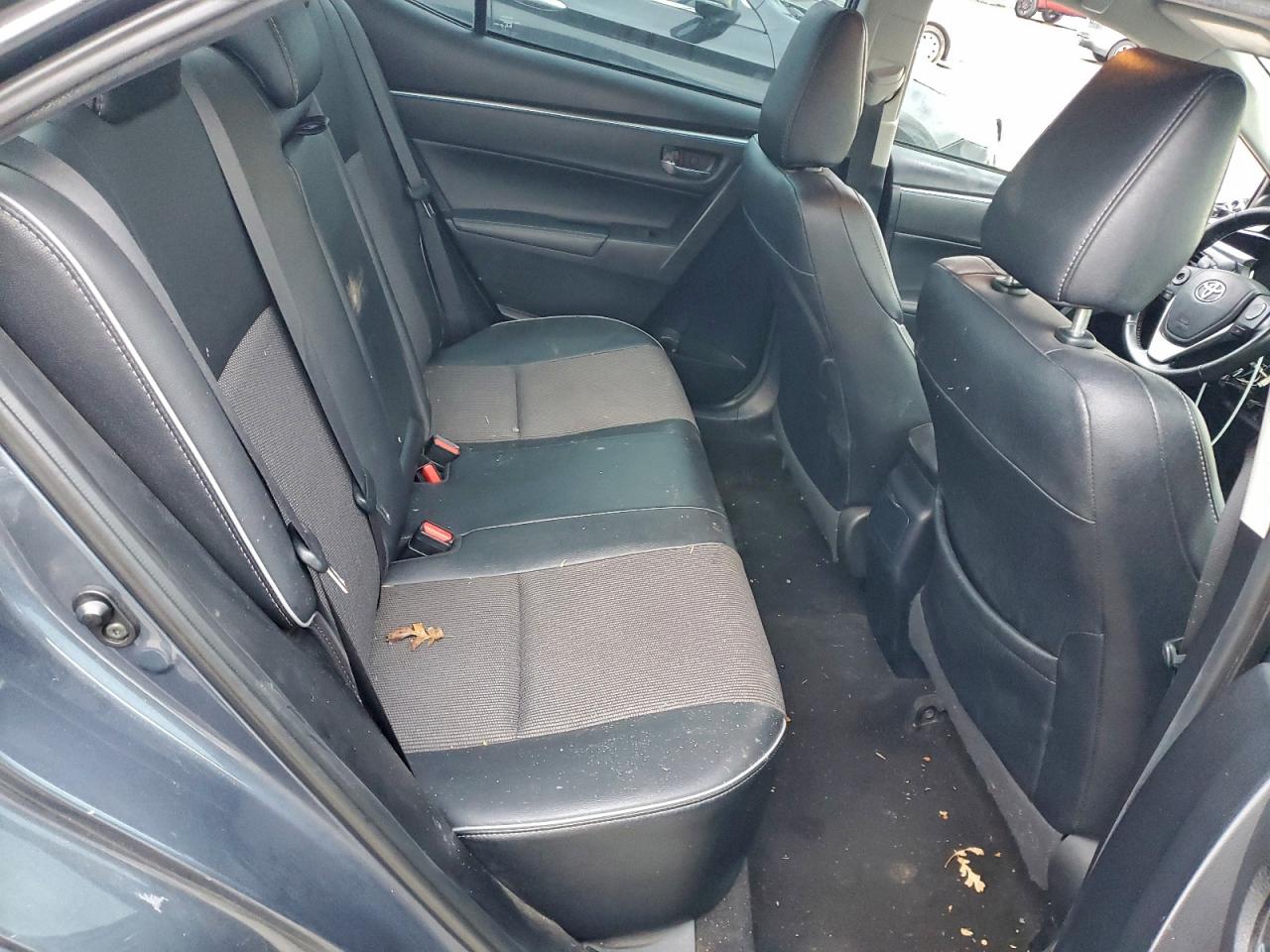 2016 TOYOTA COROLLA L photo 10