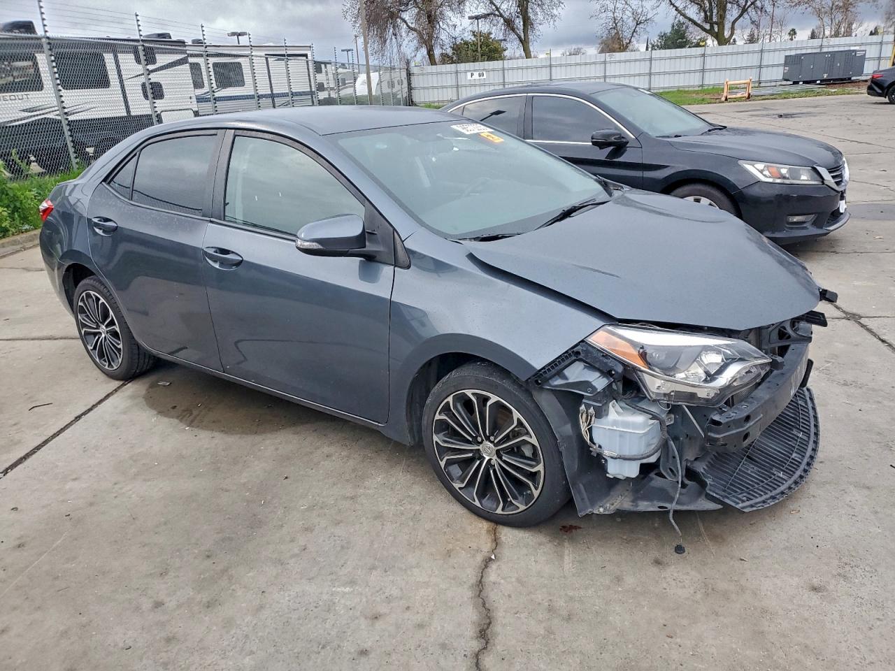 2016 TOYOTA COROLLA L photo 4