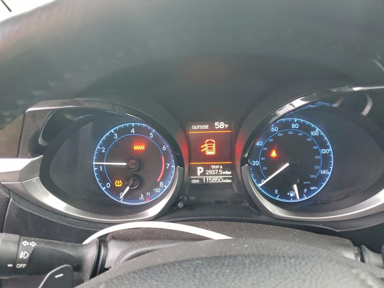 2016 TOYOTA COROLLA L photo 9