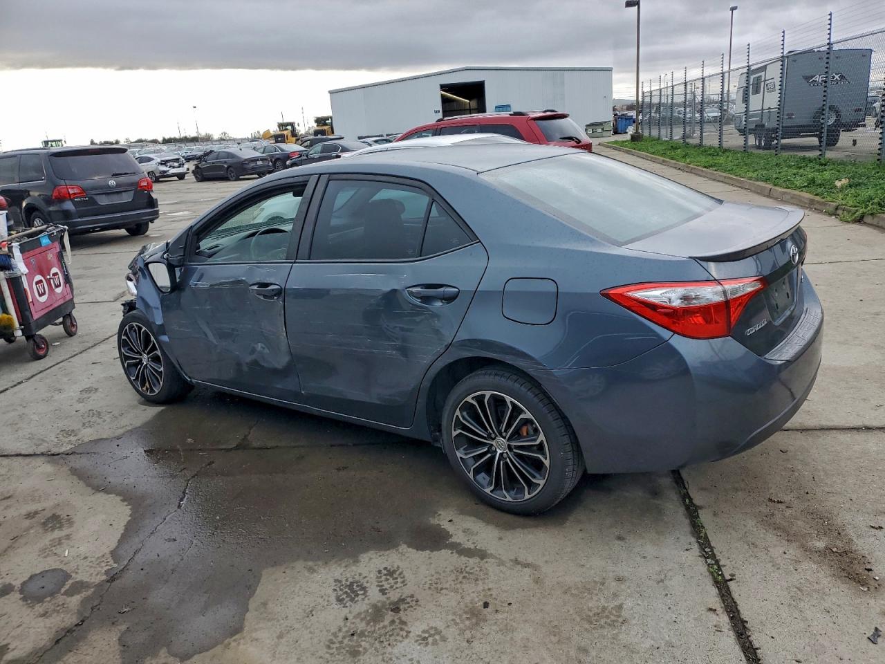 2016 TOYOTA COROLLA L photo 2
