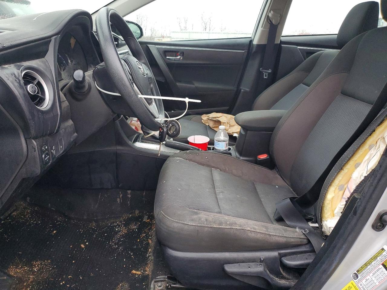 2017 TOYOTA COROLLA L photo 7