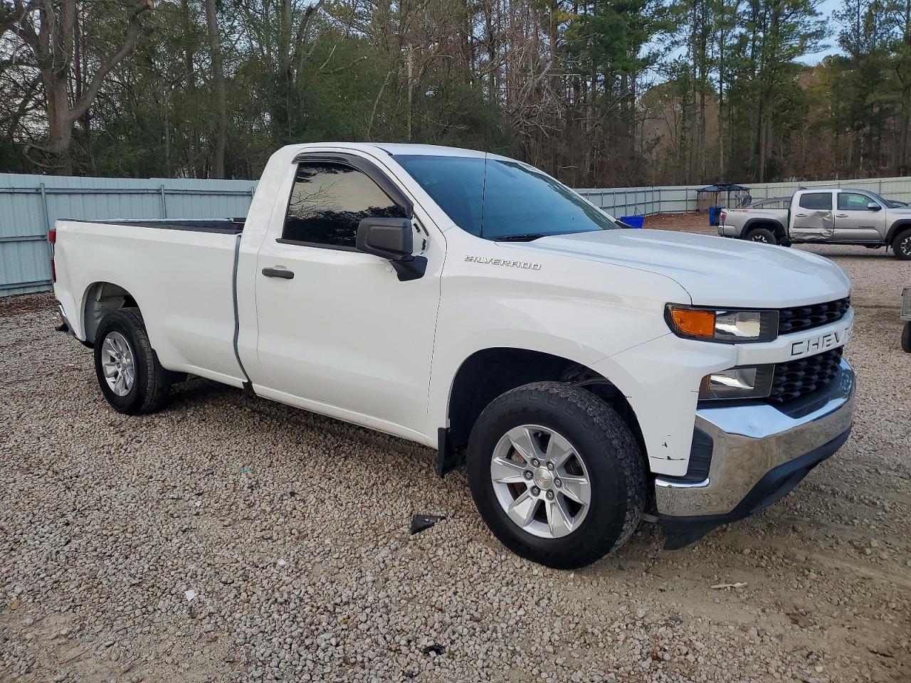 2019 CHEVROLET SILVERADO C1500 photo 4