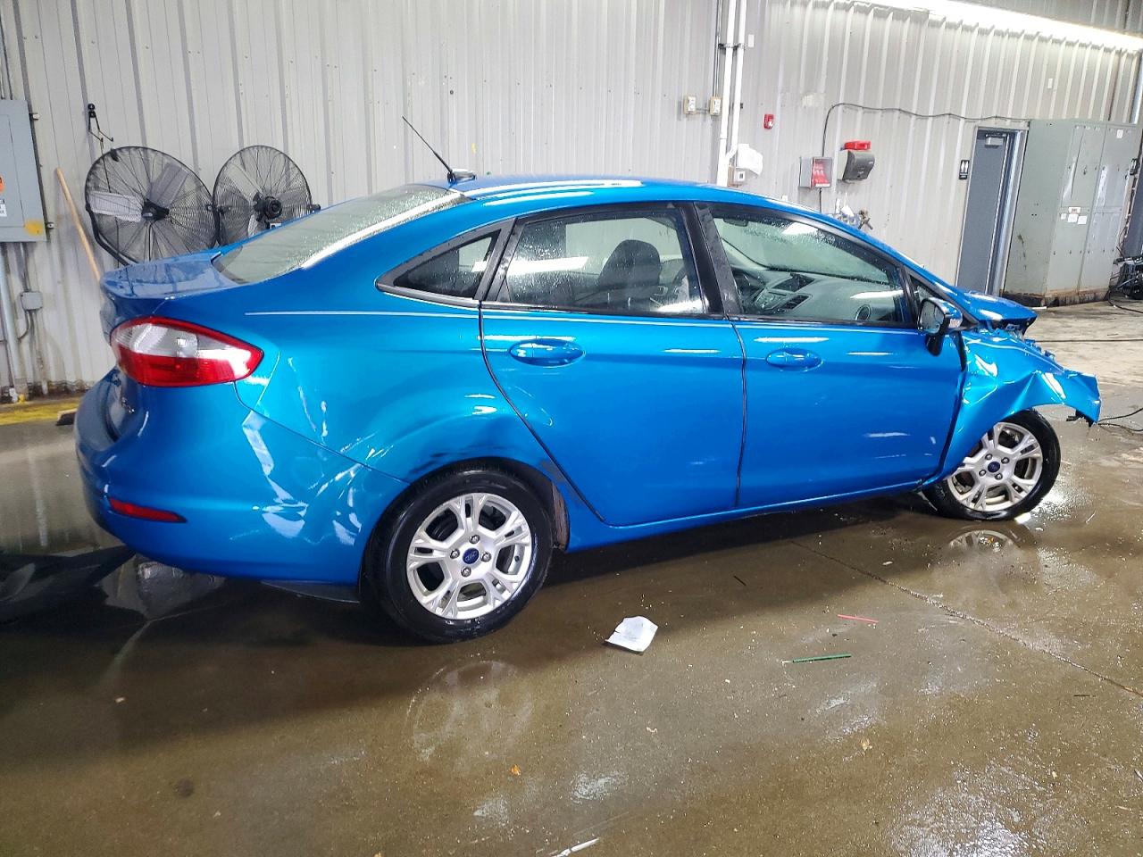 2015 FORD FIESTA SE photo 3
