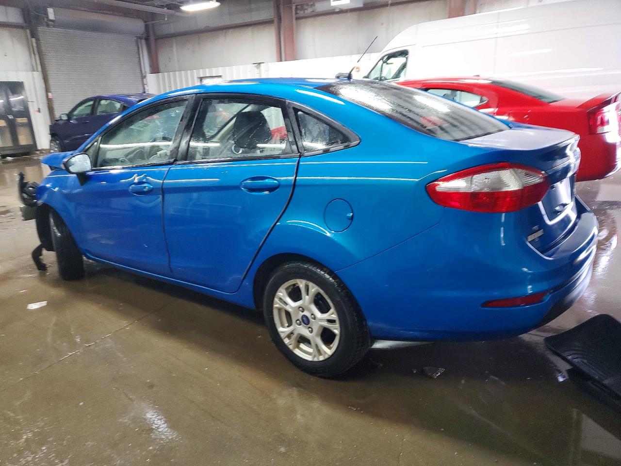 2015 FORD FIESTA SE photo 2