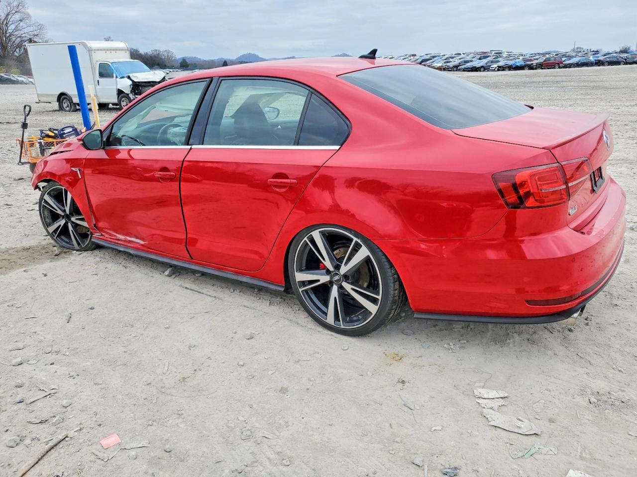 2016 VOLKSWAGEN JETTA GLI photo 2