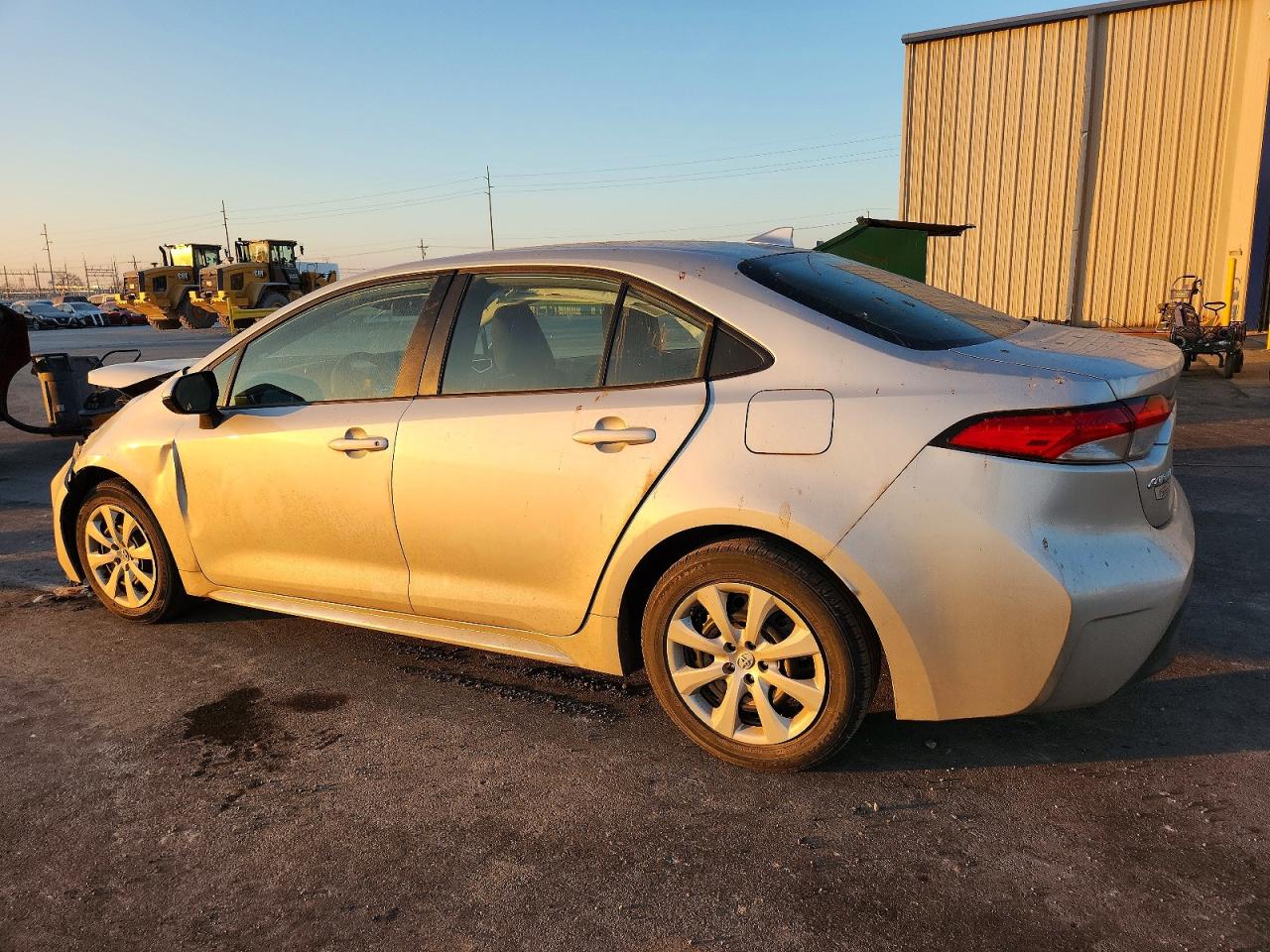 2024 TOYOTA COROLLA LE photo 3