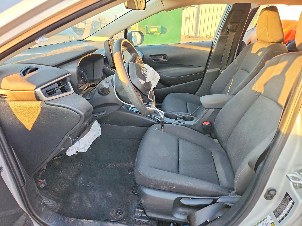 2024 TOYOTA COROLLA LE photo 13