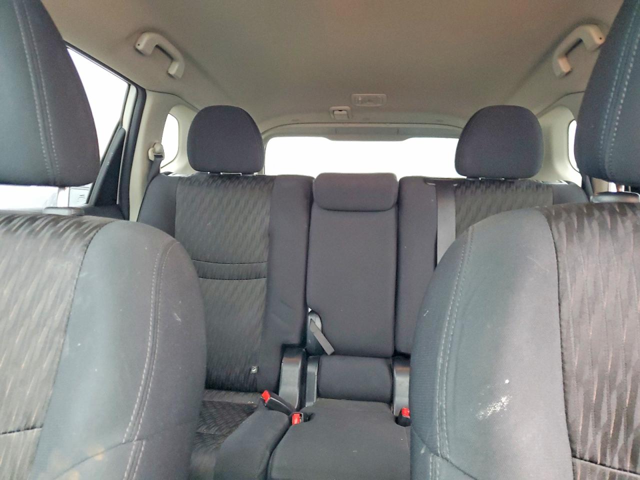 2018 NISSAN ROGUE S photo 19