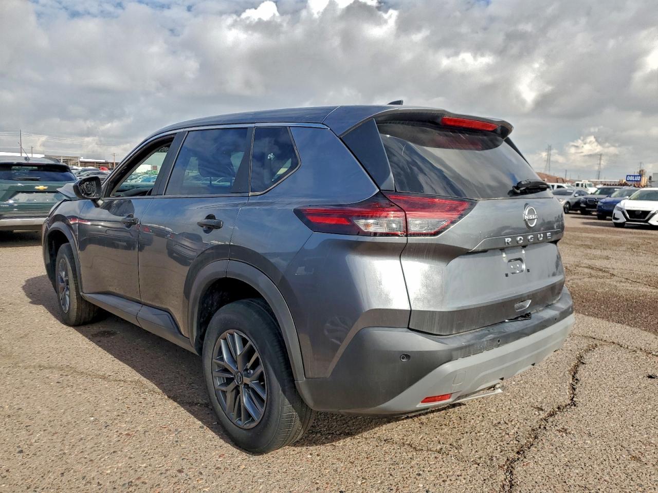 2023 NISSAN ROGUE S photo 3