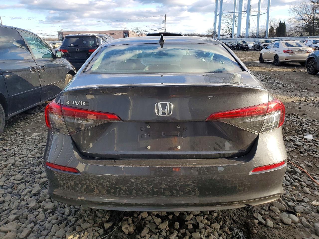 2022 HONDA CIVIC LX photo 6