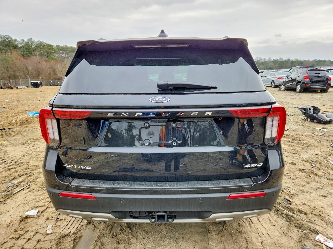 2025 FORD EXPLORER ACTIVE photo 6