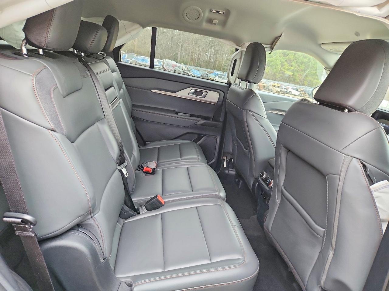 2025 FORD EXPLORER ACTIVE photo 11