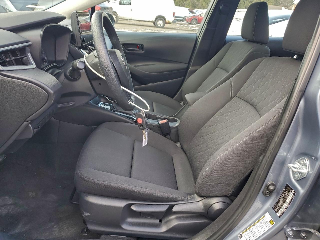 2024 TOYOTA COROLLA LE photo 7