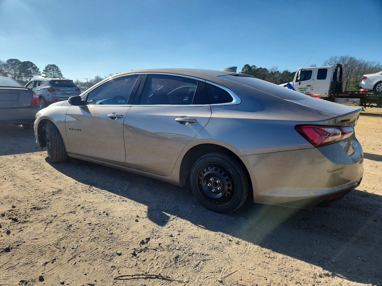 2022 CHEVROLET MALIBU LT photo 2