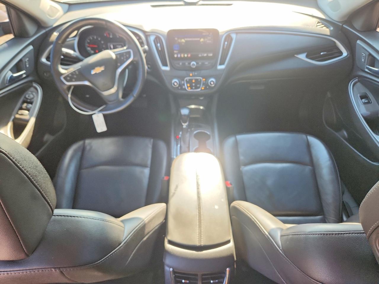 2022 CHEVROLET MALIBU LT photo 8
